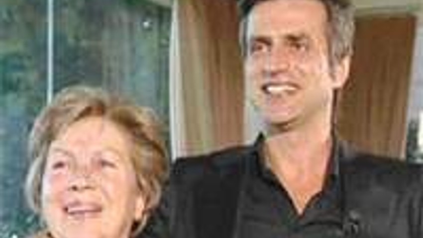 Teoman annesine söz vermiş