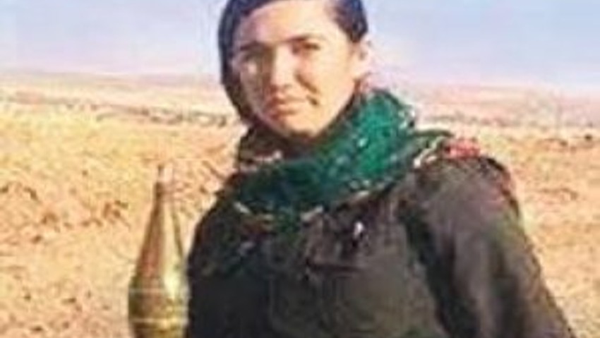 Kadın PKK’lıların kafasını kestiler !