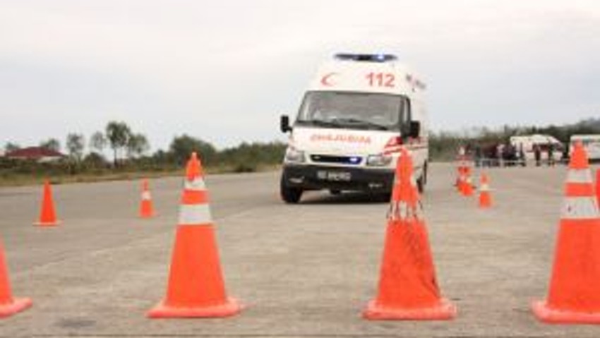 Ambulansı Sertifika İçin Sürdüler