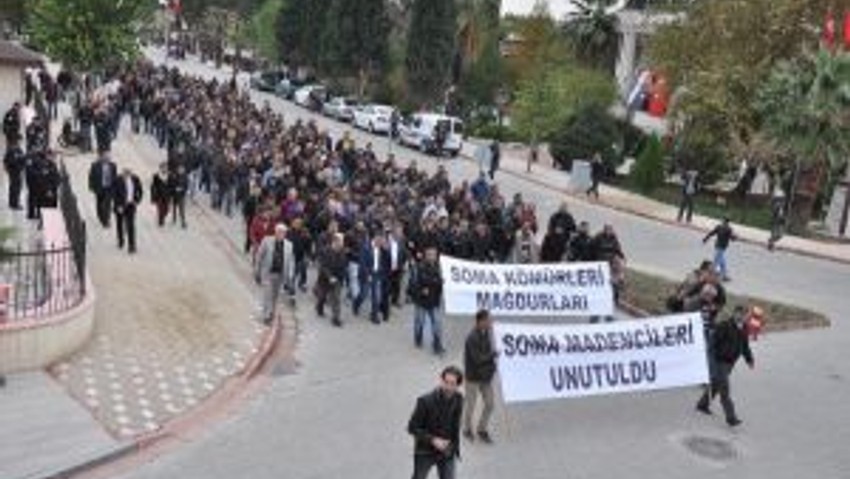 Somada Madencilerin Ücret Eylemi İkinci Gününde (3)