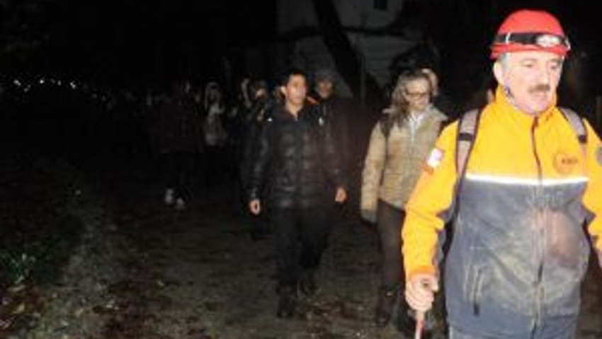 Dağda Mahsur Kalan 52 Öğrenci Ve 3 Öğretmen 7 Saat Sonra Böyle Kurtarıldı