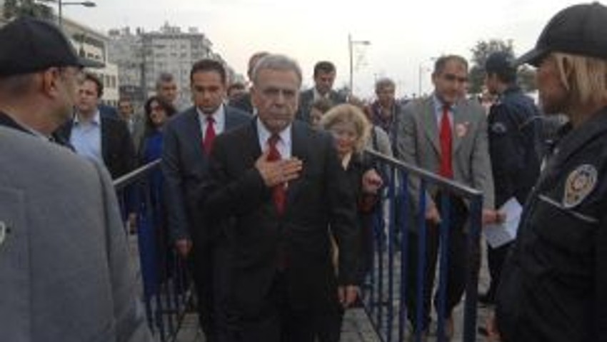 İzmirde Chpden Alternatif Cumhuriyet Bayramı Kutlaması