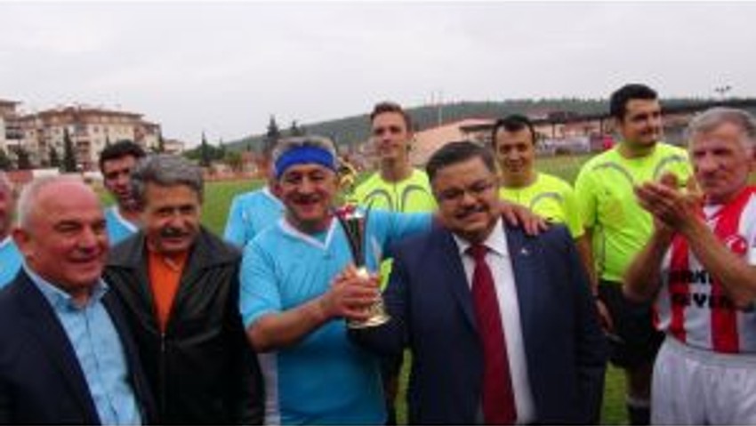 Bilecikte Şöhretler Karması Sahaya İndi