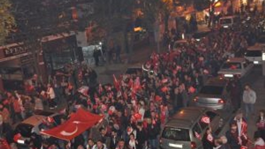 Sakarya, Cumhuriyet Yürüyüşünde Tek Yürek Oldu