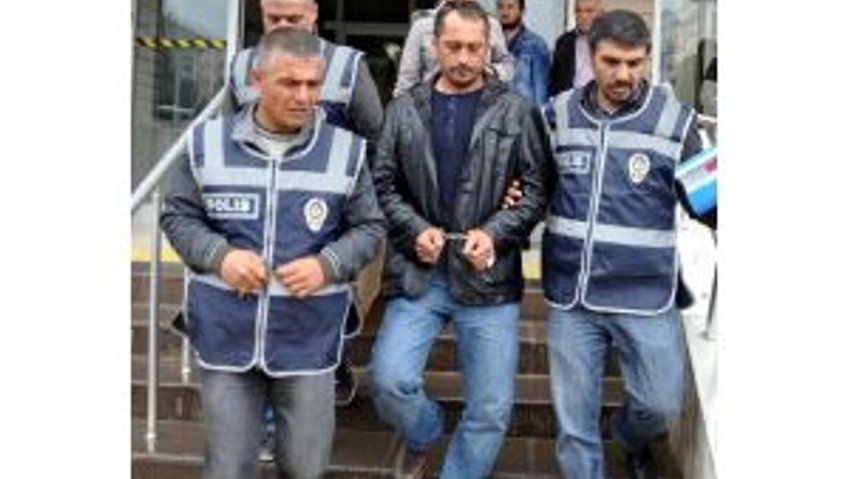 Evine Giren Hırsızı Bacağından Vurdu