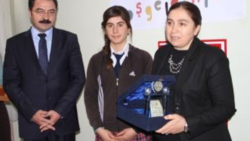 Kızılay’dan Engelli Öğrencilere Satranç Sınıfı