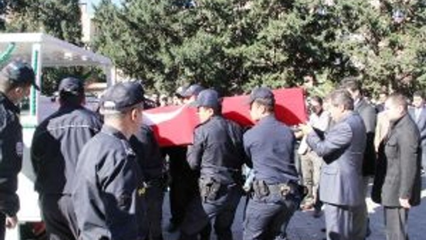 Kazada Ölen Komiserin Cenazesi Ankaraya Gönderildi