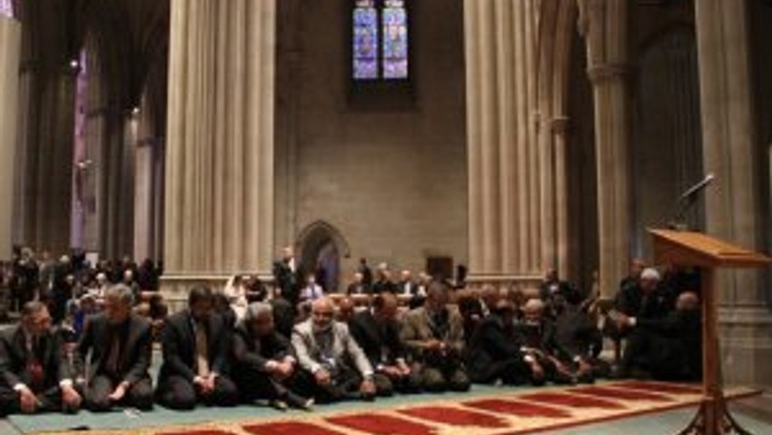 Ulusal Katedral'de ilk cuma namazı