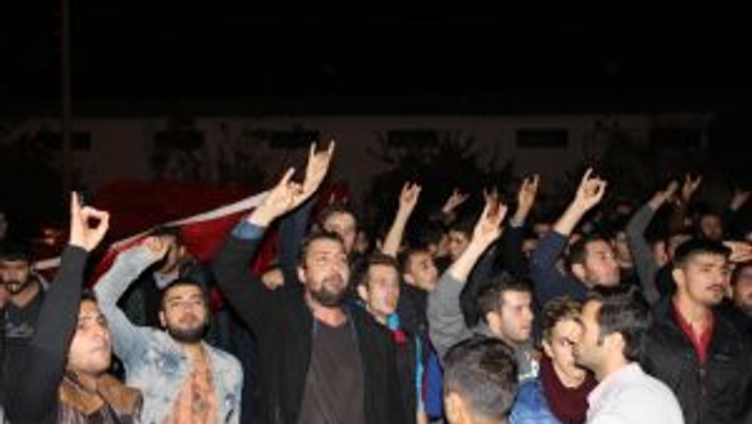 Ülkücüler Cezaevine Yürüdü