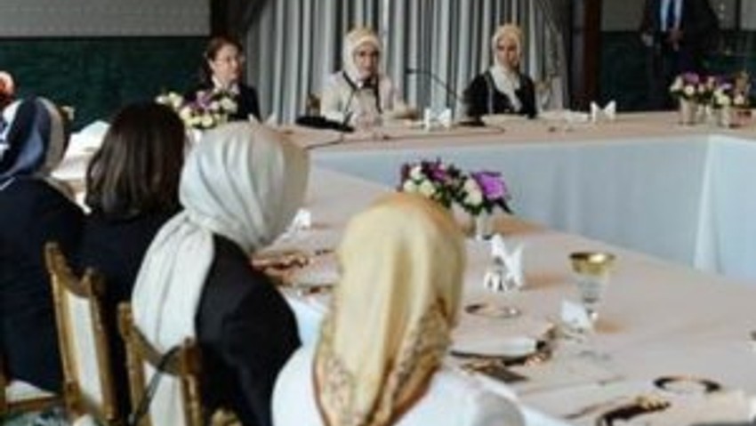 Emine Erdoğan STK'larla buluştu