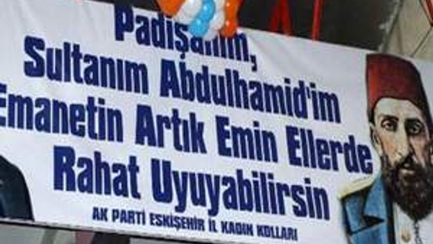 AK Parti kongresi padişahlık gösterisine dönüştü !