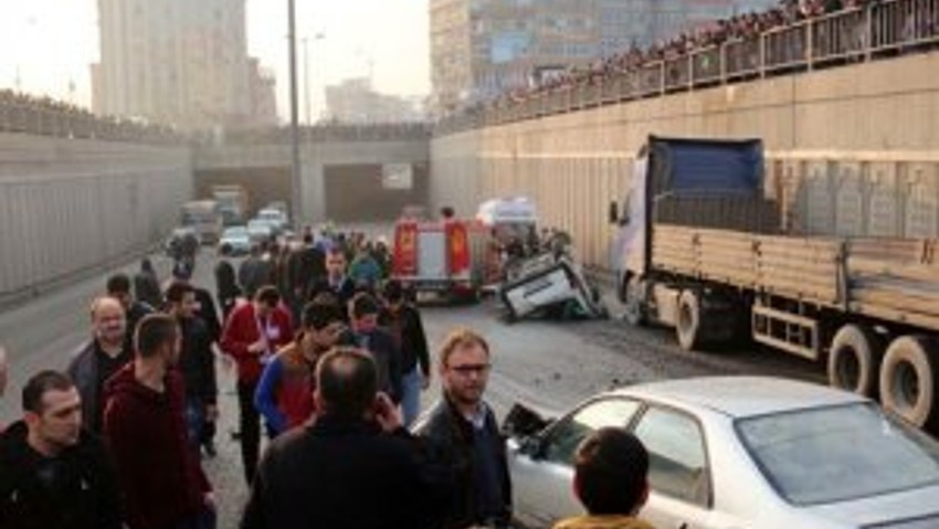 Yüzlerce kişi çalışmaları böyle izledi