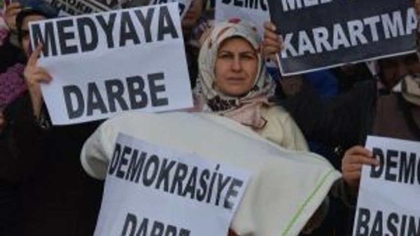 Konya Adliyesi Önünde Demokrasi Nöbeti