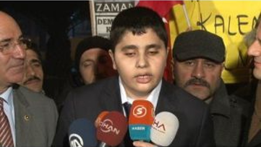 Görme engelli yazar: Hükümet her zaman engelliler üzerinden rant sağlıyor