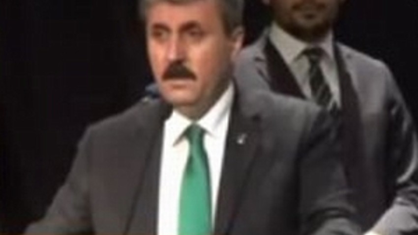 BBP lideri ilahi okudu !