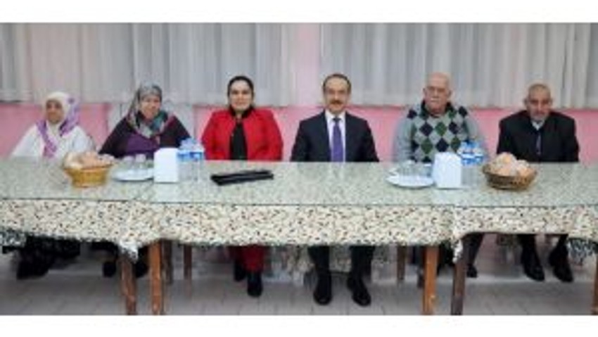 Vali Yavuz Yeni Yıla Huzurevi Sakinleri İle Girdi