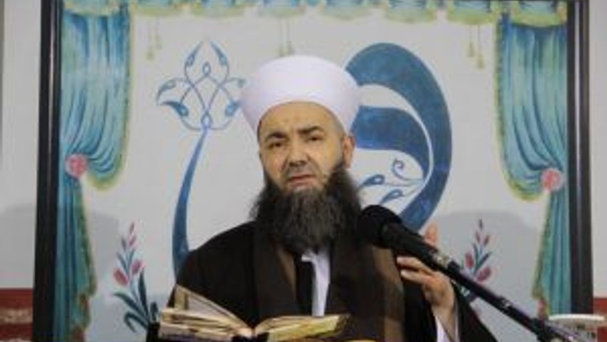 Cübbeli Ahmet Hoca: “Bu Millet Noel Baba’yı Bıraksın Cübbeli Hoca’ya Takılsın”