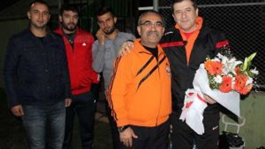 Adanaspor Güvenç Kurtar İle Anlaştı