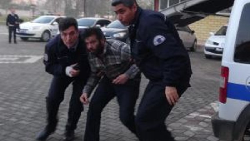 Eşine Tecavüz Ettiğini Öne Sürdüğü Kişiyi Öldürdü