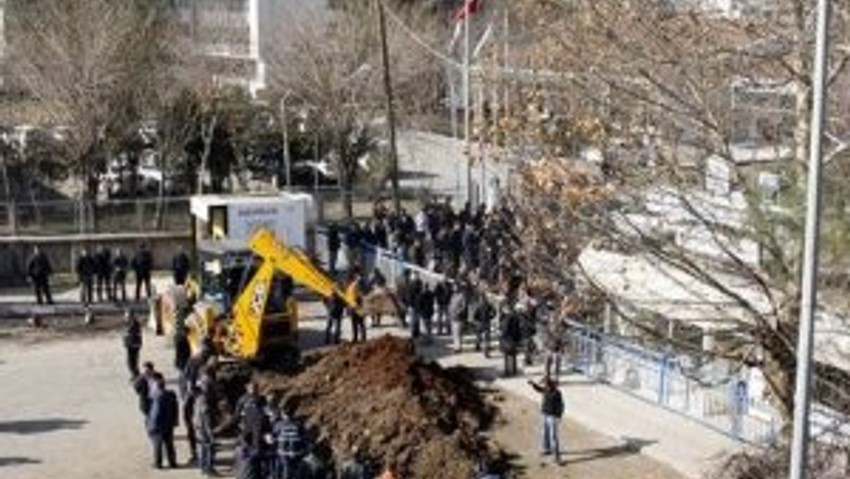 Diyarbakır'da ki hendek olayında karar verildi
