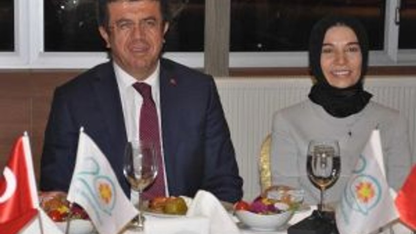 Bakan Nihat Zeybekci; Cumhurbaşkanının Meydanlara İnmesi Son Derede Normaldir
