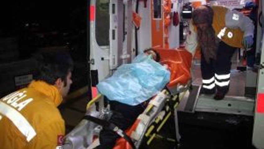 Birlikte Yaşadığı Kadın Ve Annesini Av Tüfeğiyle Vurup Kaçtı İddiası