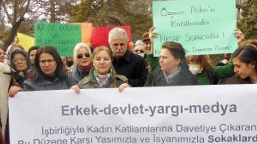 Kayseri’de Özgecan İçin Ağlatan Kadın Eylemi