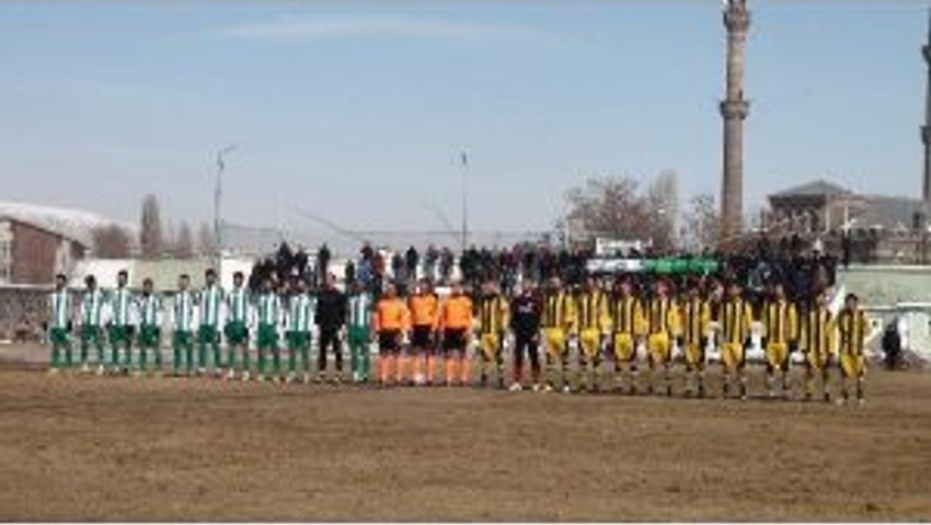 Karsspor Taraftarından Özgecan Aslan Tepkisi