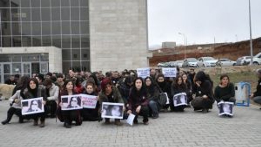 Tunceli’de Özgecan Protestoları