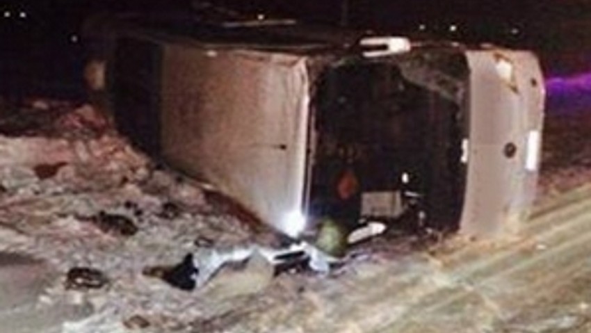 Yolcu otobüsü şarampole uçtu: 1 ölü, 38 yaralı