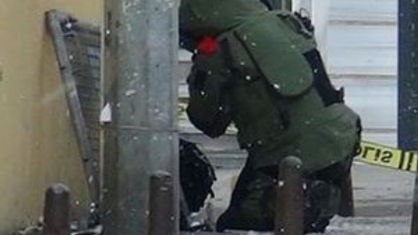 AK Parti binası önünde bomba paniği