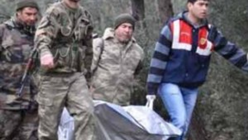 Eşini yasak aşkına öldürtmüş !