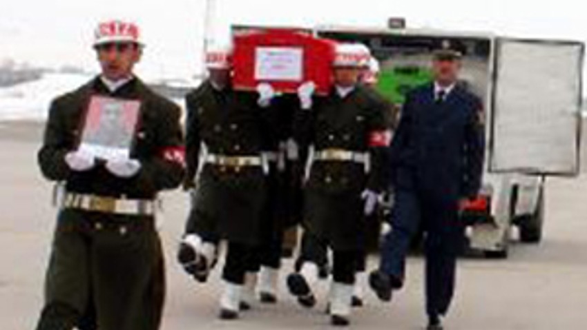 Şehitler memleketlerine uğurlandı