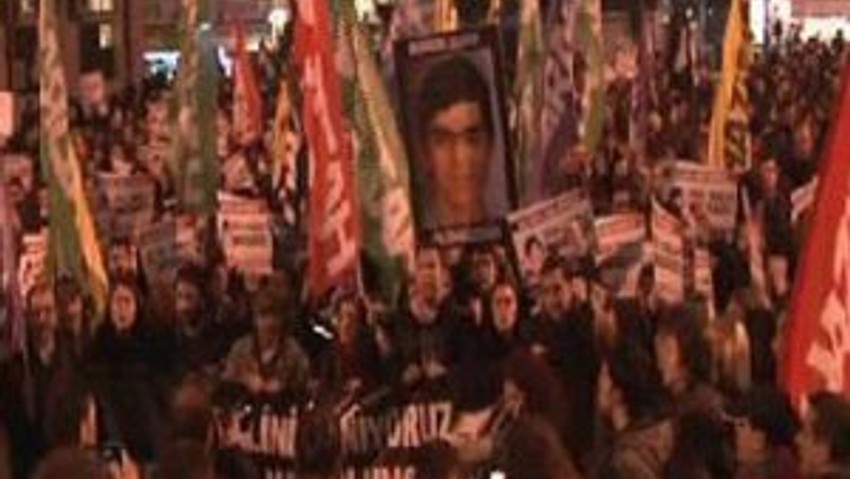 İstanbul'da 28 gözaltı