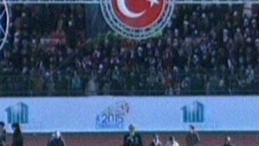Davutoğlu: Bu omuzlar Seyit Onbaşı'nın...