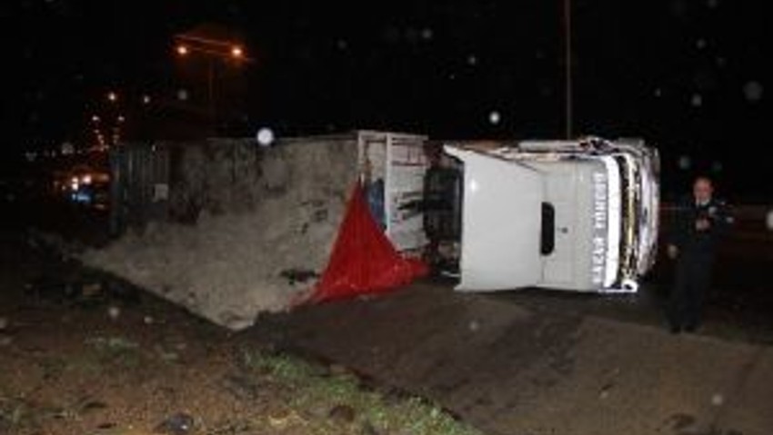 Samsun’da Maden Yüklü Tır Devrildi