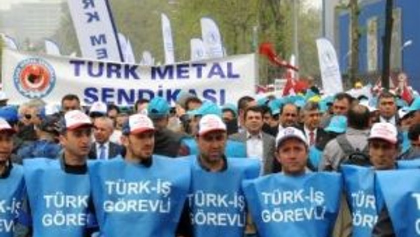 Türk-iş, 1 Mayıs'ı Zonguldak'ta Kutladı