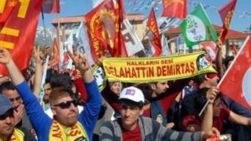 Demirtaş: Kürtçe Kuran-ı Kerim'i, Tek Örnek Olarak Diyanet Değil, Bir Vakıf Bastırmış