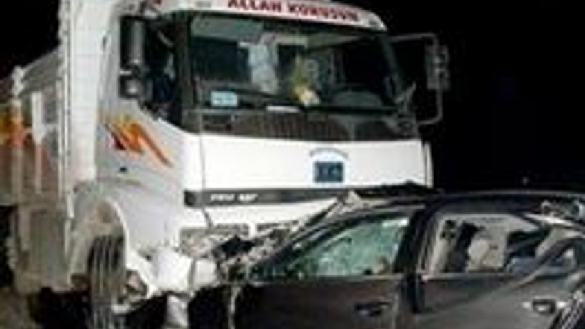İzmir'de kaza: 1 ölü 3 kişi yaralı