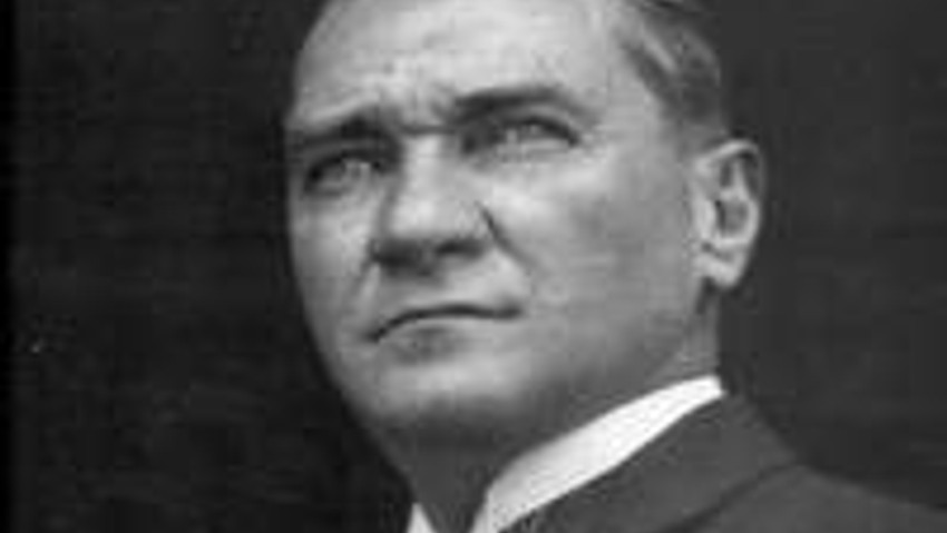 Atatürk'e KATİL dedi !