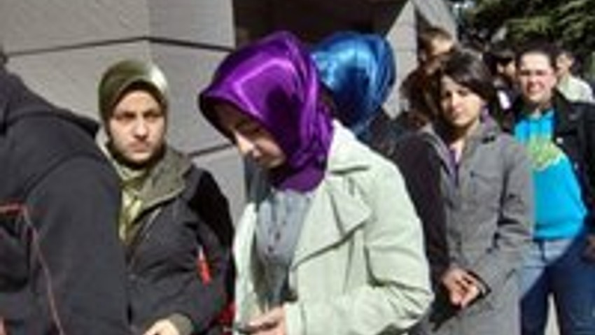 YÖK'ten yeni türban adımı !