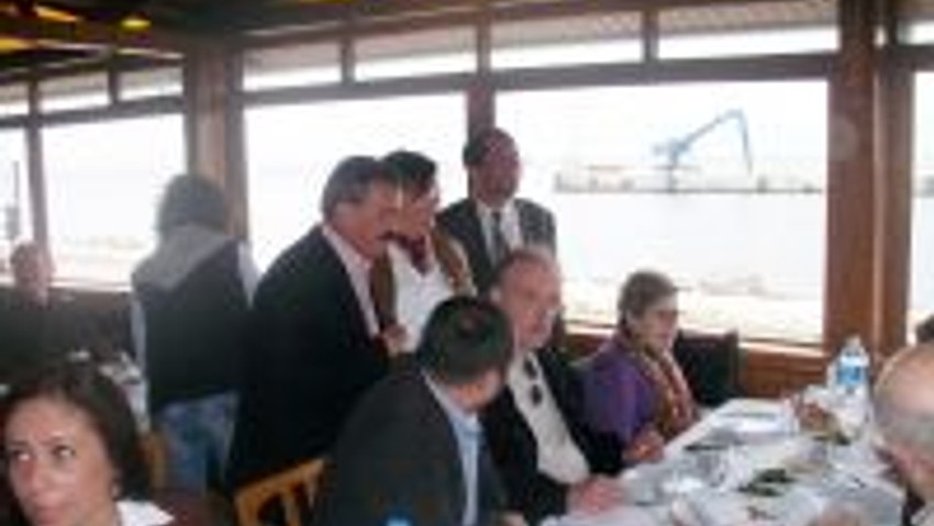 GİRİT GÖÇMENLERİ YUNAN ARAŞTIRMACILARI AĞIRLADI