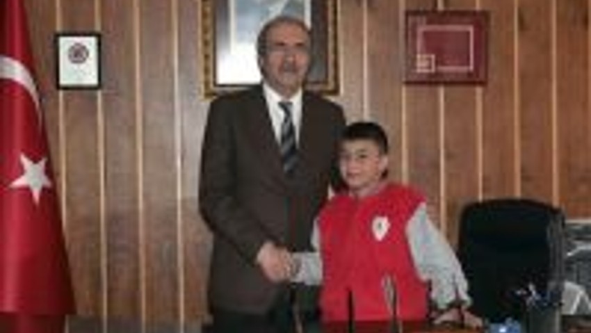 REKTÖR VEKİLİ KORKMAZ, KOLTUĞUNU ÖMER ÇUBUKÇU’YA BIRAKTI