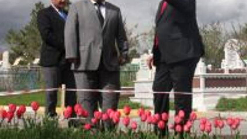 DOĞAN ÜRGÜP, YUKARI TEKKE MEZARLIĞINDA İNCELEMELERDE BULUNDU