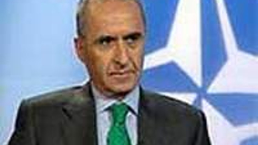 Hikmet Çetin Baykal'a sert çıktı