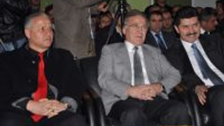 AK PARTİ YENİCE İLÇE KONGRESİ YAPILDI