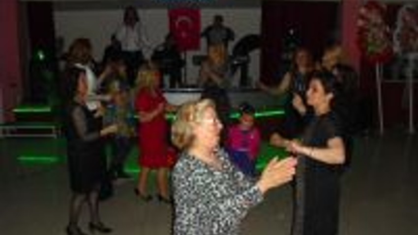 Kırklareli Tobb Anadolu Lisesi Okul Aile Birliği “dayanışma Gecesi” Düzenledi
