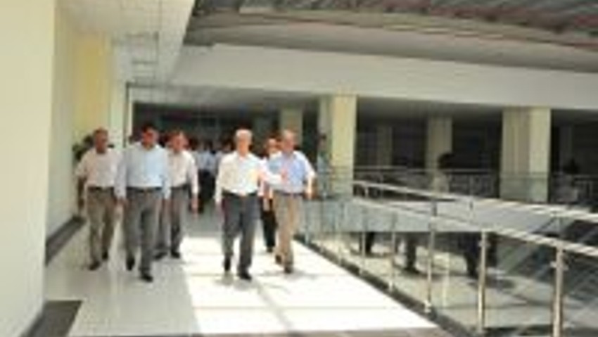 Başkan Uzun, İlçedeki Kültür Merkezlerini Gezdi