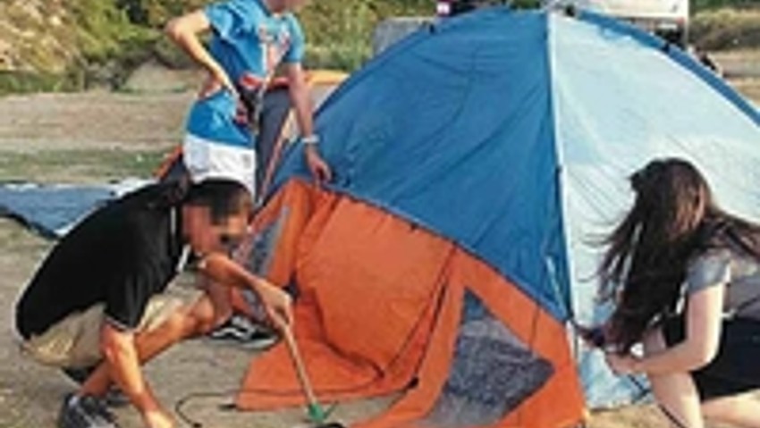 Yaz kampında taciz oyunu !
