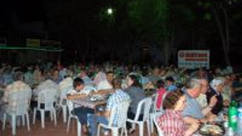 Salihli Sistem Dershanesi Yöneticileri İftarda Bir Araya Geldi